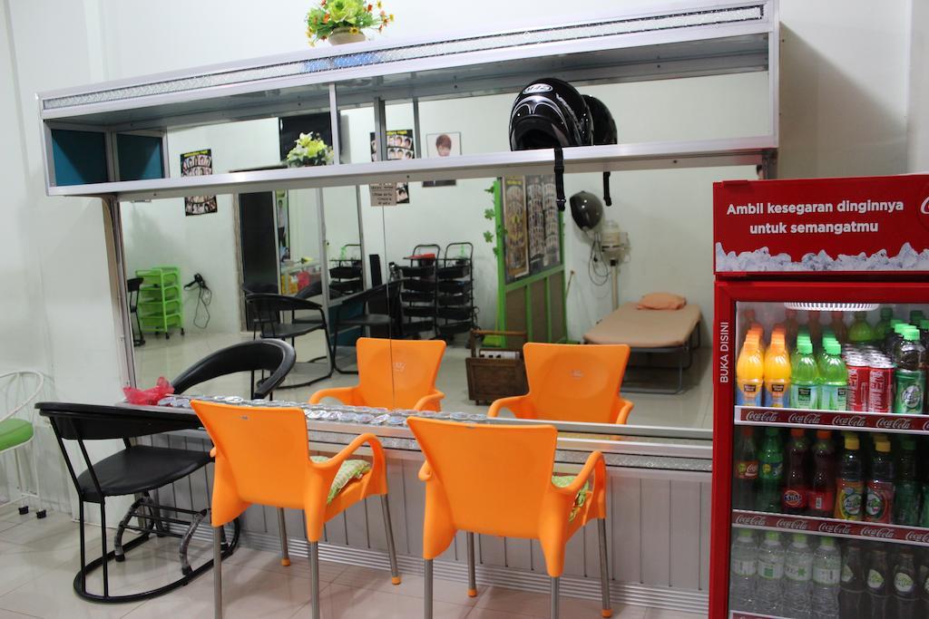 Rene Hotel Yogyakarta Esterno foto