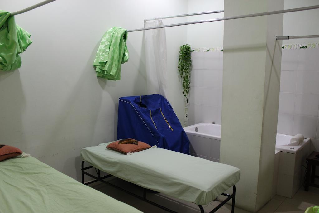 Rene Hotel Yogyakarta Esterno foto