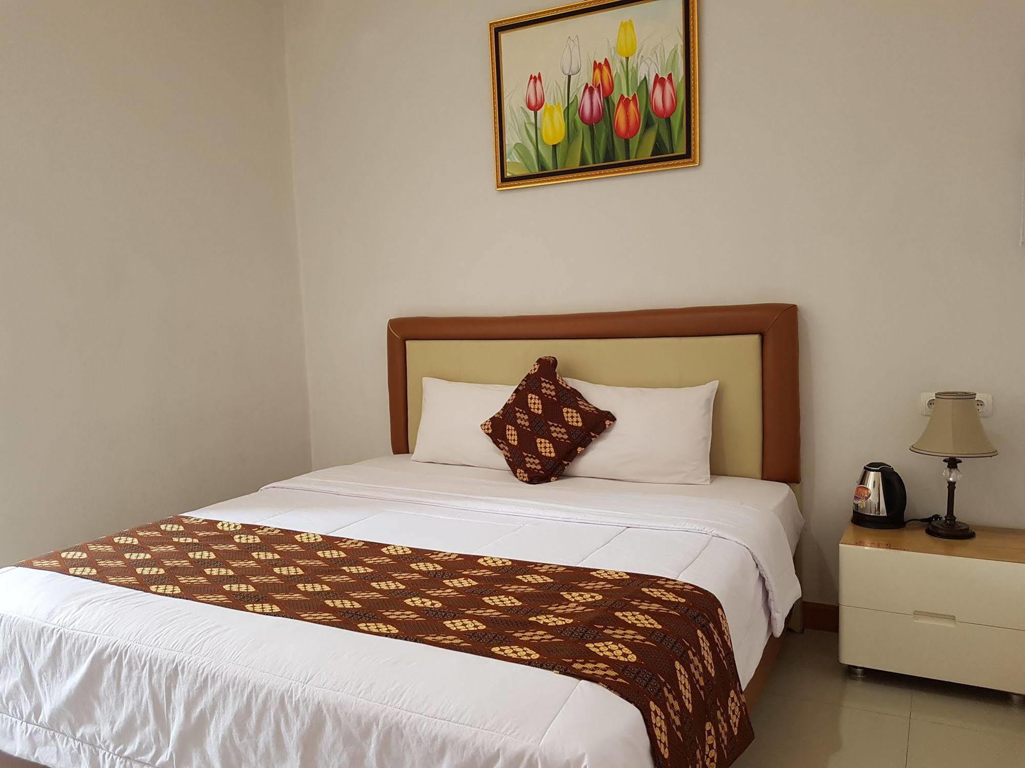 Rene Hotel Yogyakarta Esterno foto