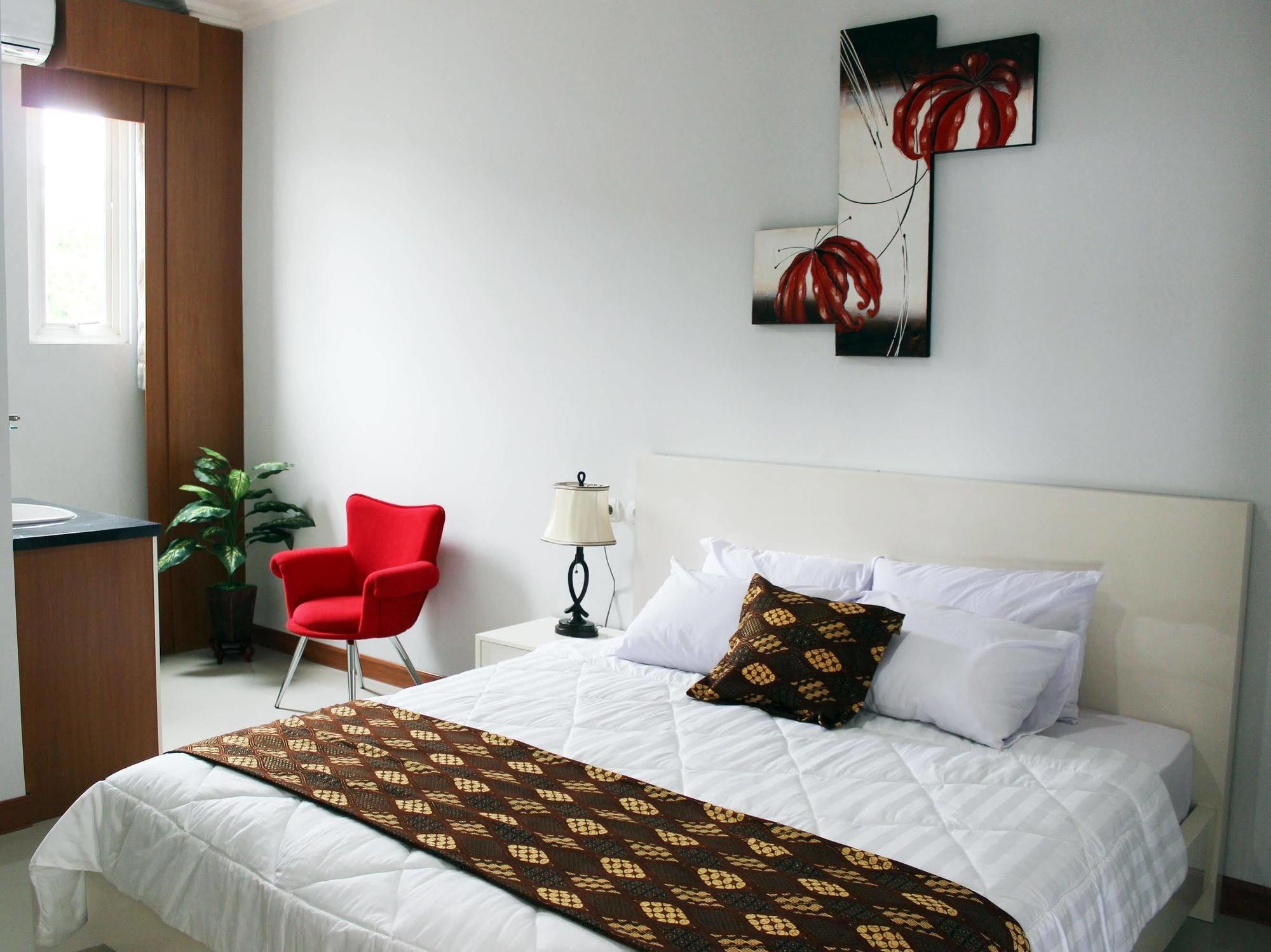 Rene Hotel Yogyakarta Esterno foto